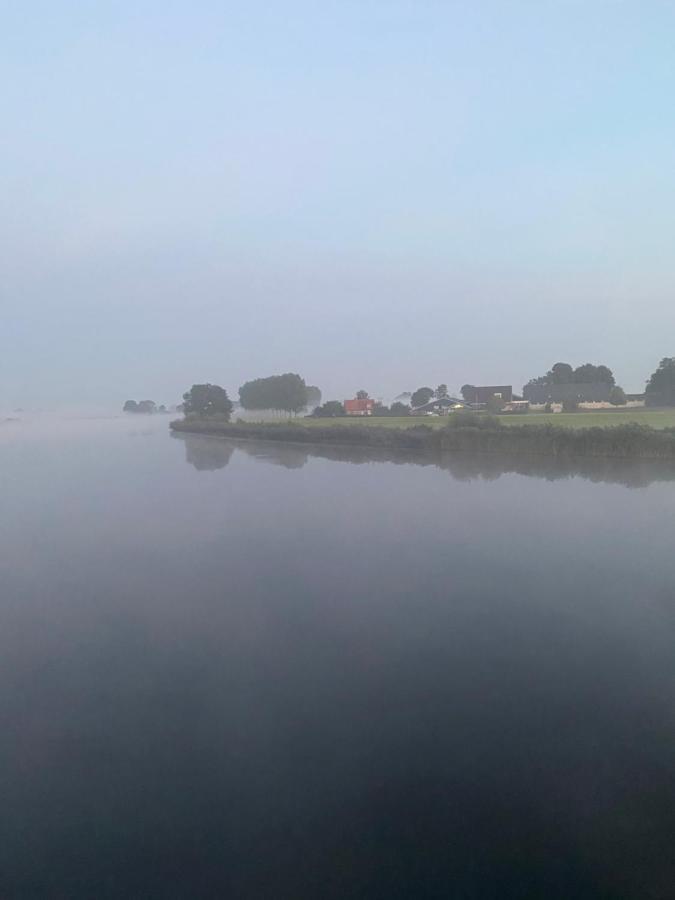 B&B Ganzendiep Aan Het Water Grafhorst Dış mekan fotoğraf